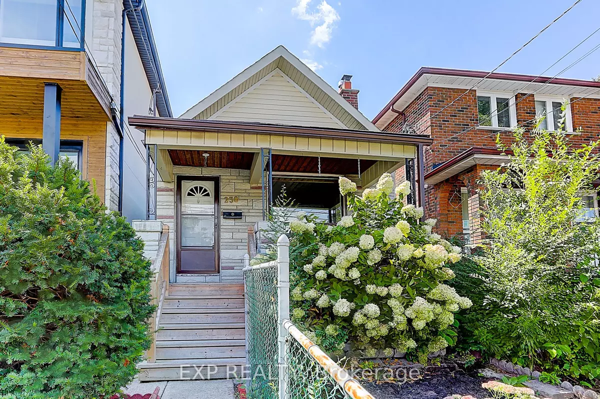 Toronto E03, ON M4C 4J1,238 Coleridge AVE