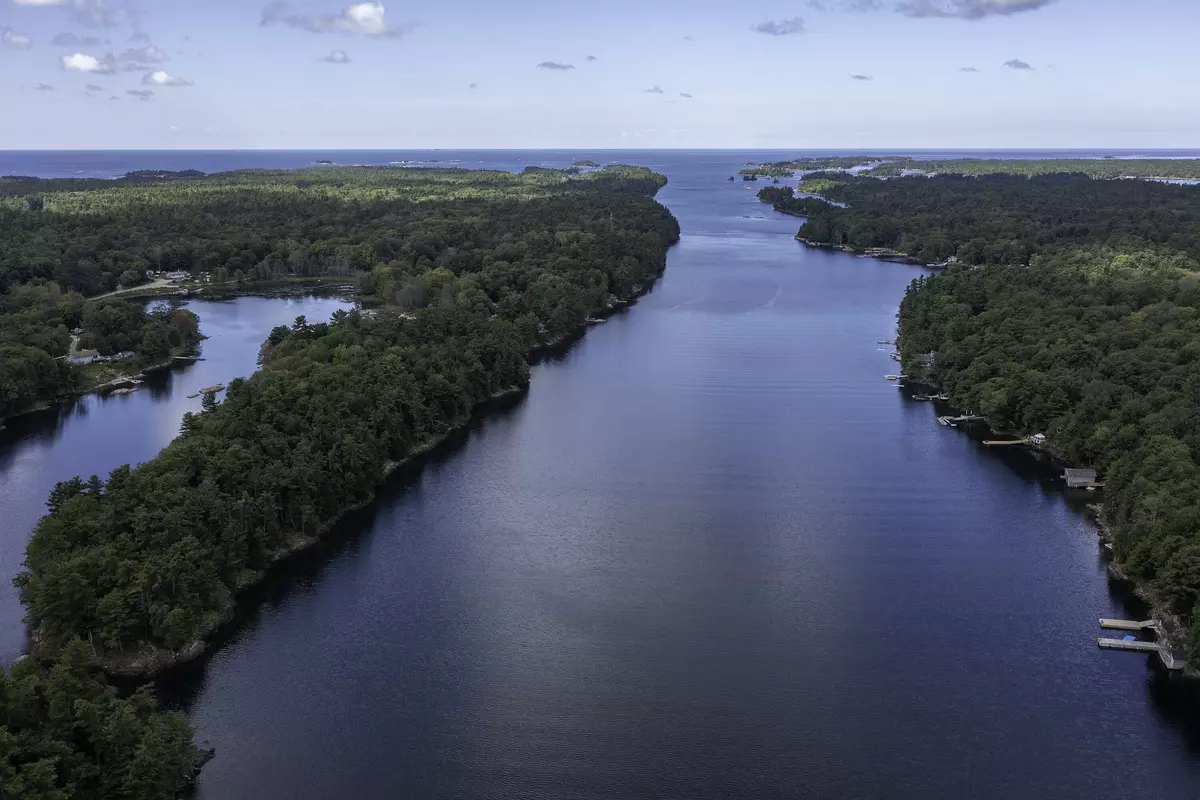 Georgian Bay, ON P0C 1H0,2049 Harrison TRL