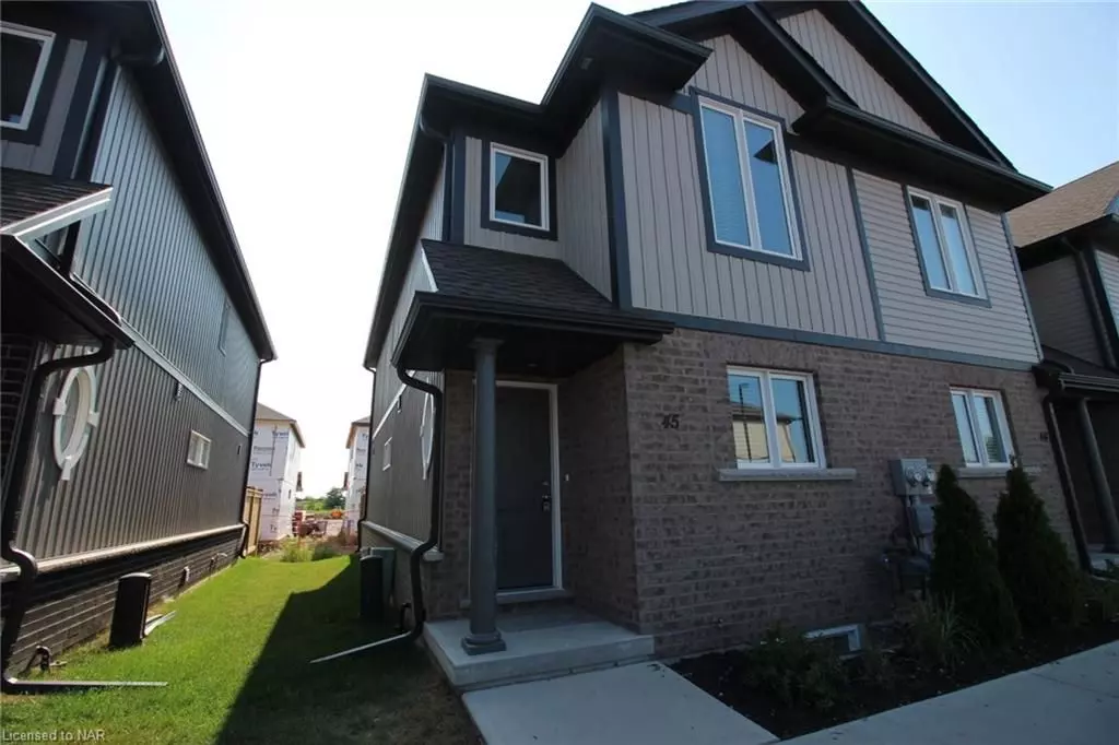 Niagara Falls, ON L2H 3P9,7768 ASCOT CIRCLE CIR #45