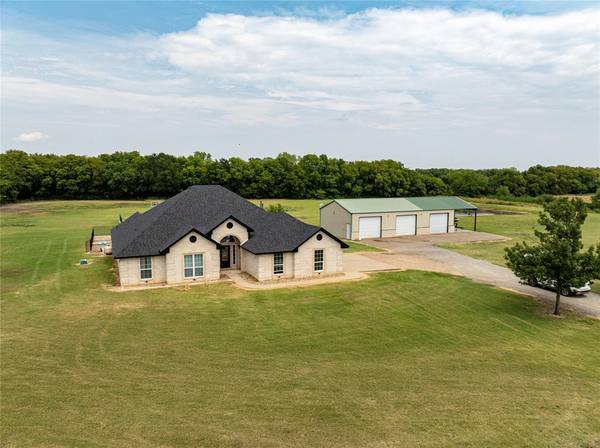 20390 Fm-137, Roxton, TX 75477