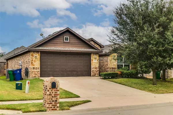 218 Chimney Rock Drive, Waxahachie, TX 75167