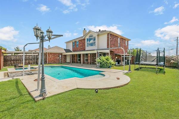 2813 Creek Crossing Road, Mesquite, TX 75181