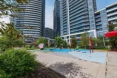 Markham, ON L3T 0C9,7165 Yonge ST #211