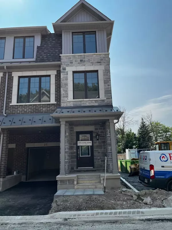 Brampton, ON L6Y 0B6,18 Folcroft ST