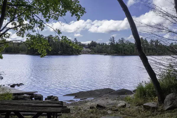 Georgian Bay, ON P0C 1H0,2049 Harrison TRL