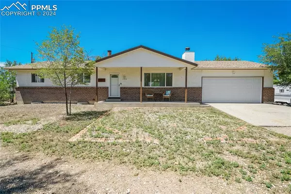 1349 Dublin DR, Pueblo, CO 81006