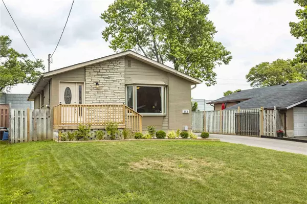 Pickering, ON L1W 2M1,886 Marinet CRES