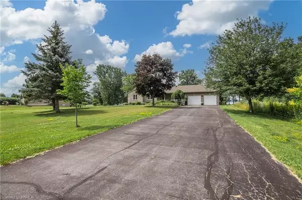 Greater Napanee, ON K0H 1G0,68 SCHENK ST