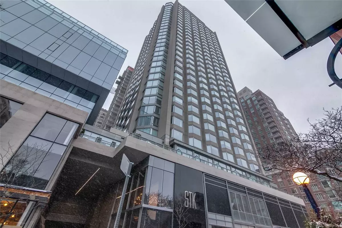 Toronto C02, ON M5R 1C4,155 Yorkville AVE #2113