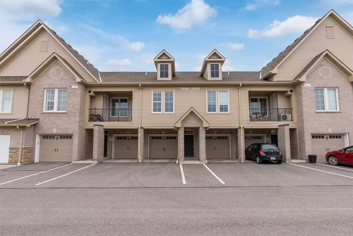 Clarington, ON L1E 0J6,1430 Gord Vinson AVE #44