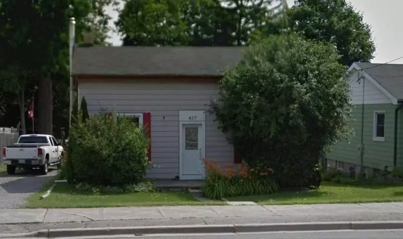 Whitby, ON L1N 4H8,427 Brock ST