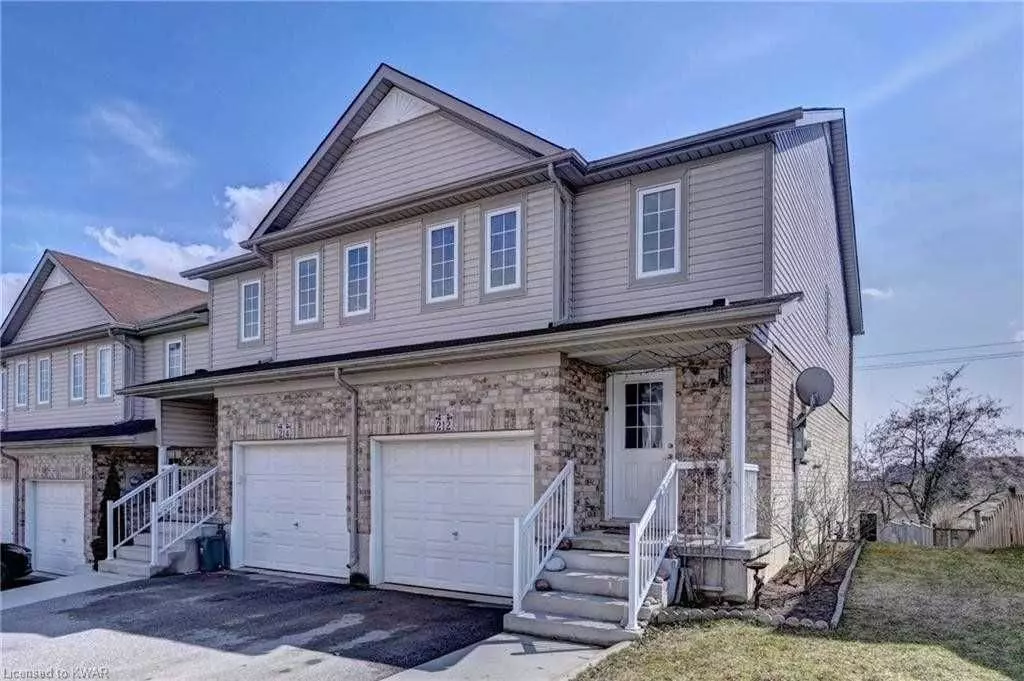 Kitchener, ON N2E 4J5,212 Red Clover CT