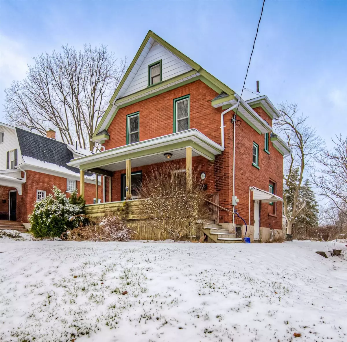 Kitchener, ON N2M 2P3,38 Claremont AVE