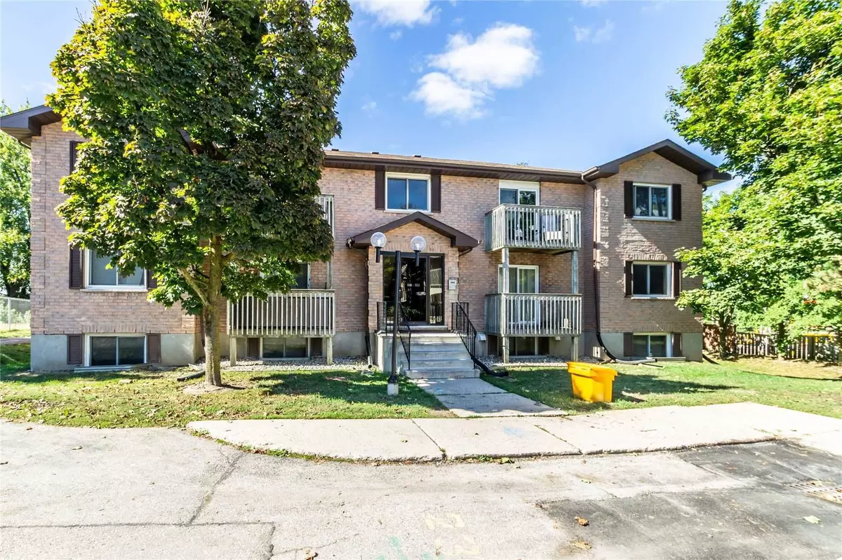 Kitchener, ON N2M 5N3,266 Overlea DR #503