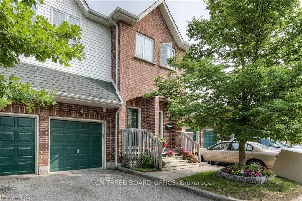 Kitchener, ON N2P 2C3,42 Green Valleyq DR #14