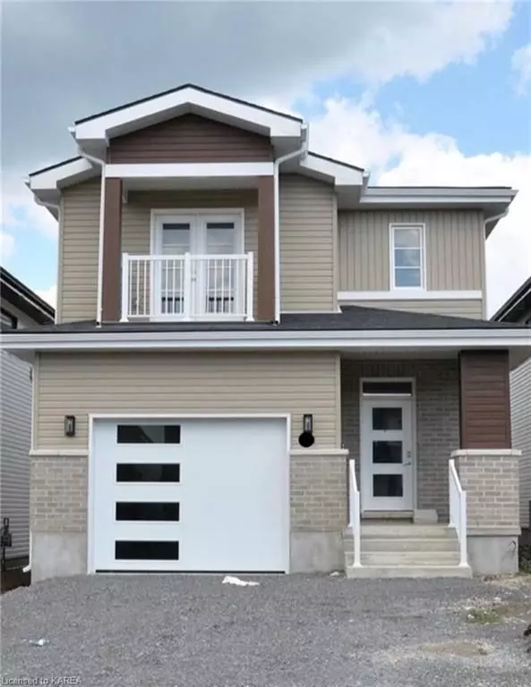 Loyalist, ON K7N 0E3,55 ERIE CT