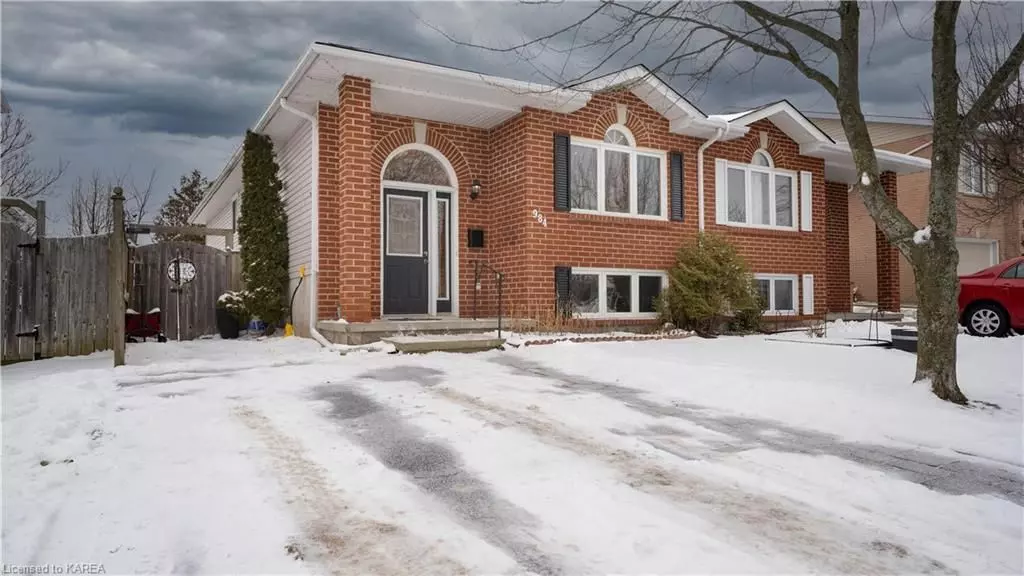 Kingston, ON K7M 8V3,984 WATERBURY CRES