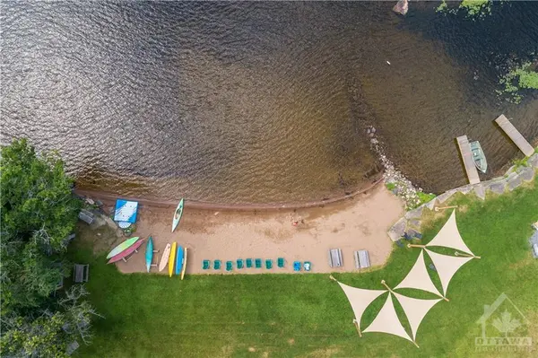 Calabogie, ON K0J 1H0,5253 CALABOGIE RD