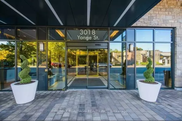 Toronto C04, ON M4N 0A5,3018 Yonge ST #208