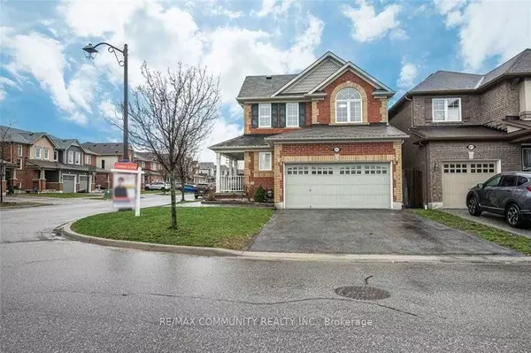 Pickering, ON L1X 0A8,1815 Liatris DR