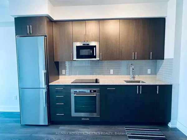 Oshawa, ON L1L 0R5,2550 Simcoe ST N #312