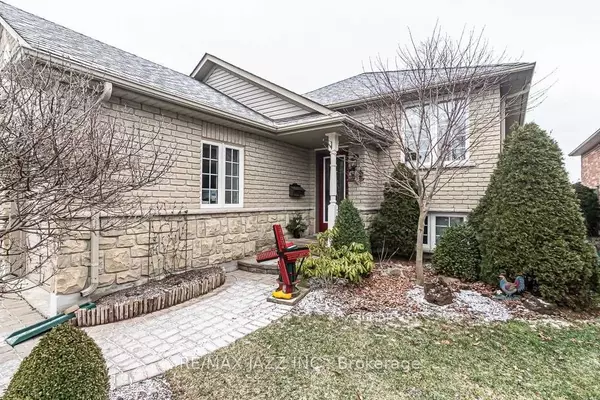 Clarington, ON L1E 3E5,23 Wade SQ