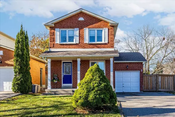 Clarington, ON L1E 1Z2,2 Stephen AVE #Upper