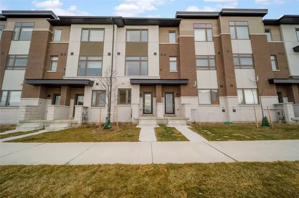 Pickering, ON L1V 0G6,250 Finch AVE #204