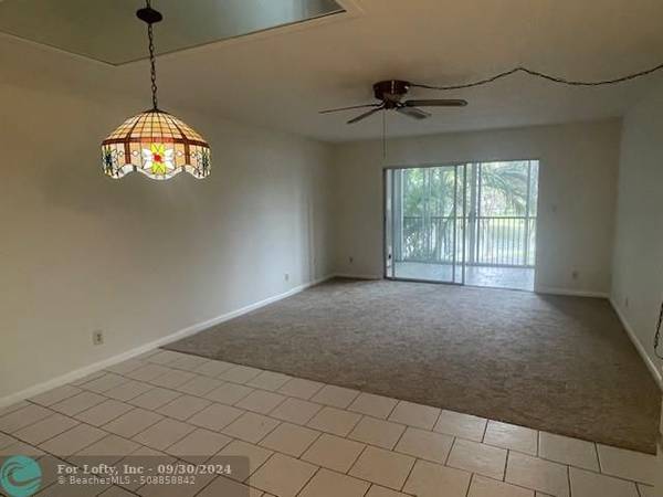 Pompano Beach, FL 33069,2208 S Cypress Bend Dr  #202