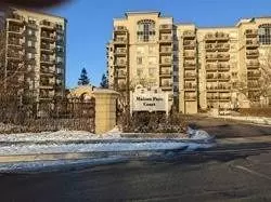 Vaughan, ON L4J 9K4,2 Maison Parc CT #511