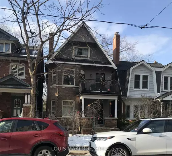 Toronto W02, ON M6P 2V9,114 Gothic AVE