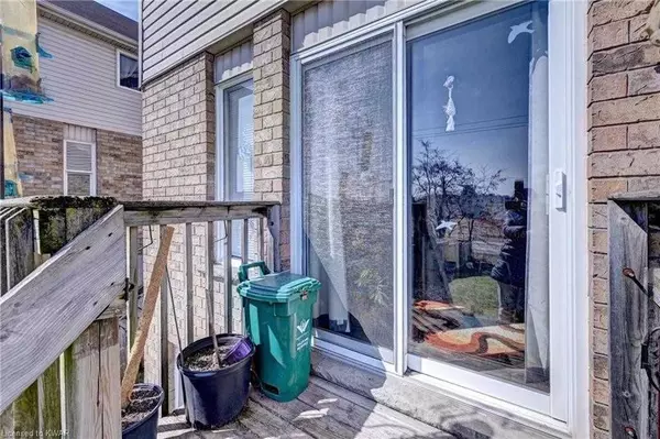 Kitchener, ON N2E 4J5,212 Red Clover CT