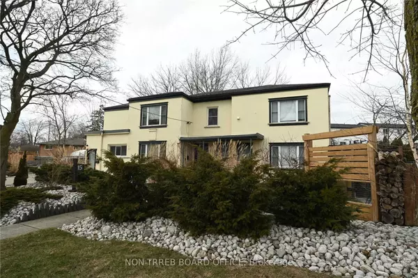 Cambridge, ON N1R 3J1,15 Jaffray ST