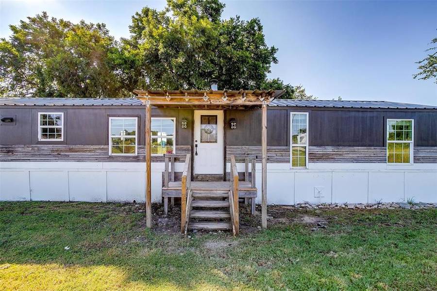 13408 Plantation Road, Venus, TX 76084