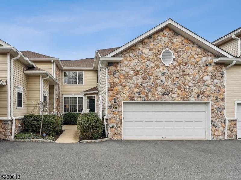 27 Boland Dr, West Orange Twp., NJ 07052