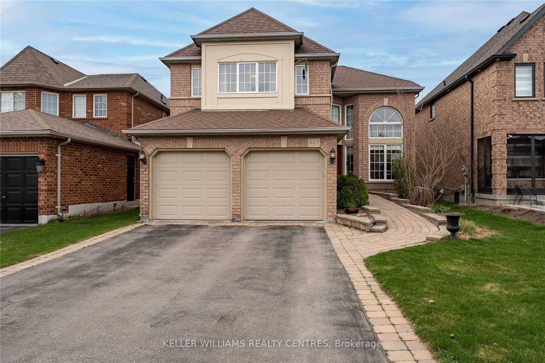 Newmarket, ON L3X 2H9,443 Silken Laumann DR