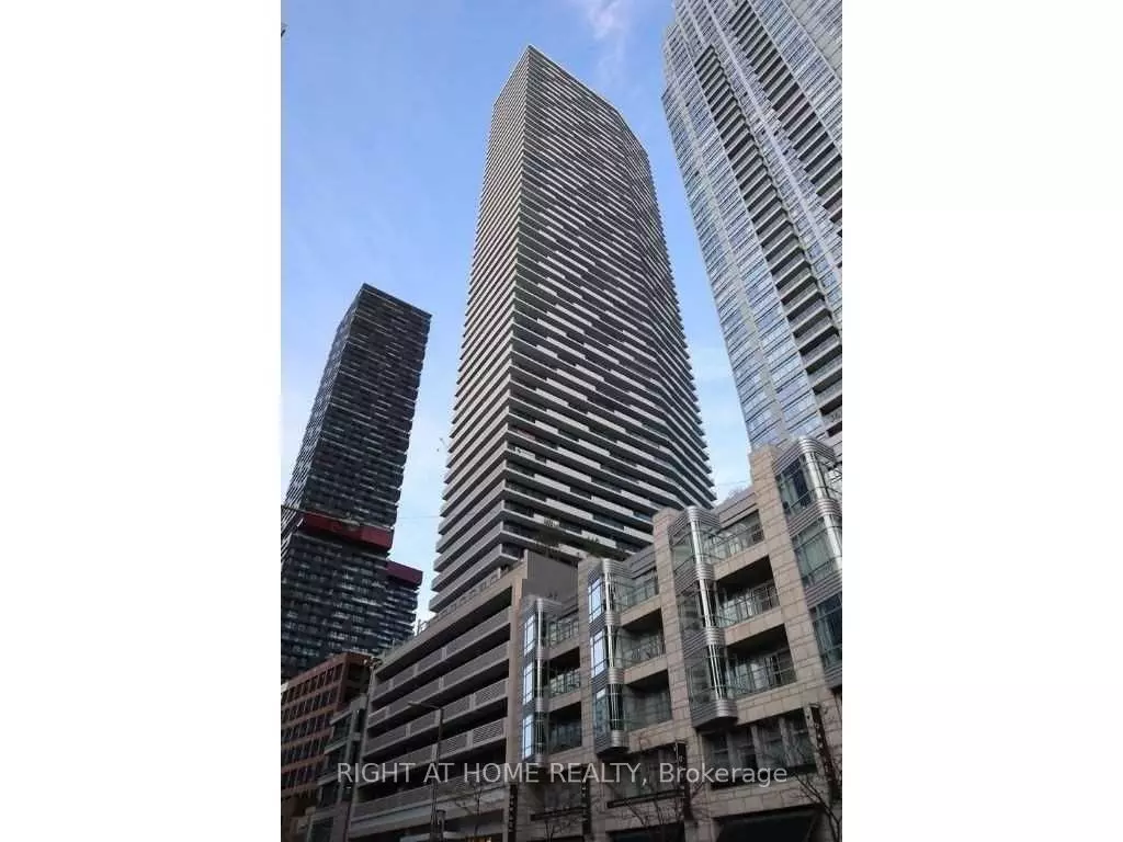 Toronto C10, ON M4S 2B4,2221 Yonge ST #2702