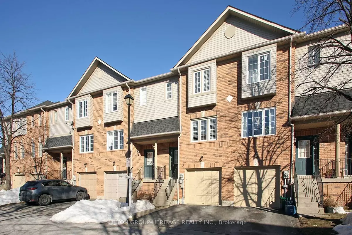 Whitby, ON L1N 9M6,53 Aspen Park WAY #5