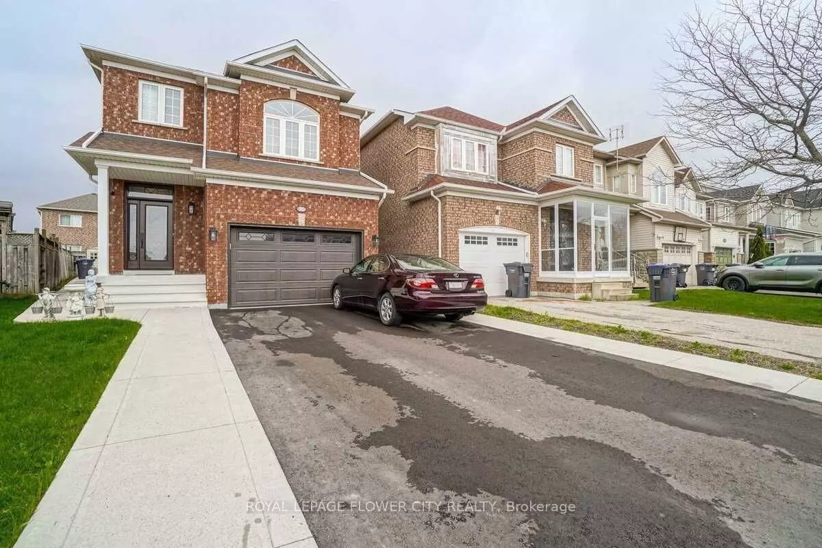 Brampton, ON L7A 1T7,20 Bramoak CRES