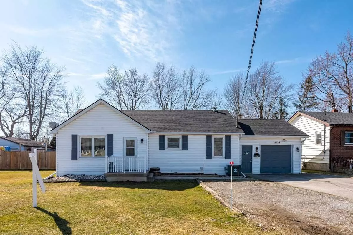 Fort Erie, ON L2A 4R3,675 Crescent RD