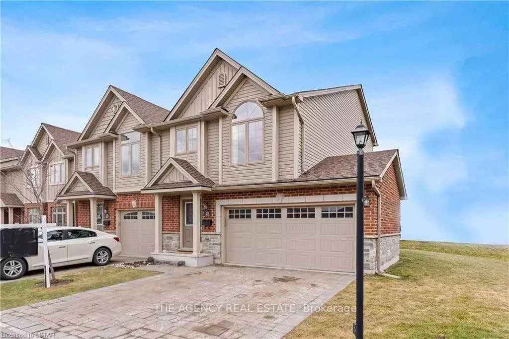 London, ON N6L 0C8,3399 Castle Rock PL #39