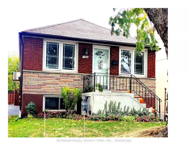 Toronto W04, ON M6B 2B5,1178 Glencairn AVE N