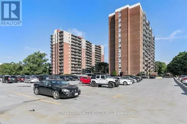 Windsor, ON N8S 1G3,8591 Riverside DR E #410