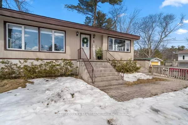 Parry Sound, ON P2A 1N5,5 Burritt ST