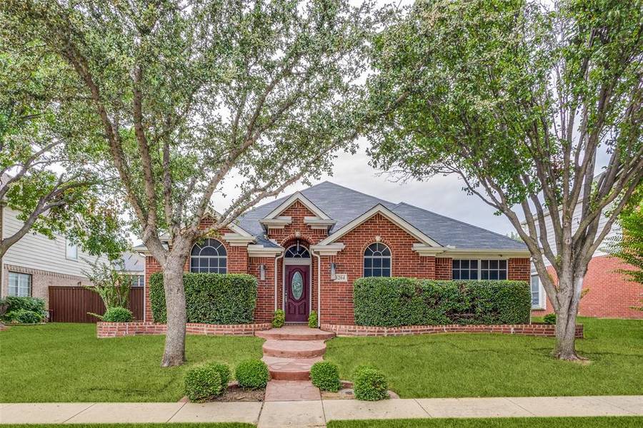 1204 Winston Drive, Lewisville, TX 75077