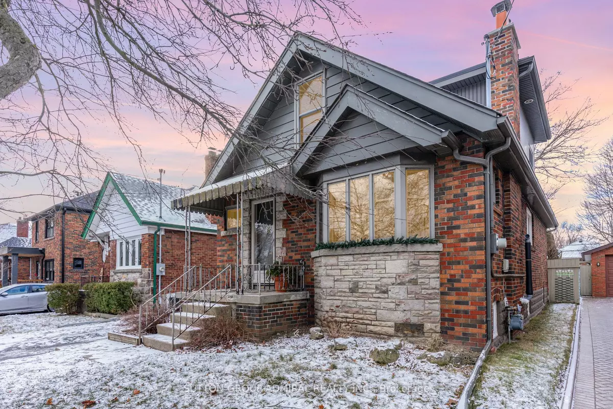 Toronto W06, ON M8V 3E8,34 Tenth ST