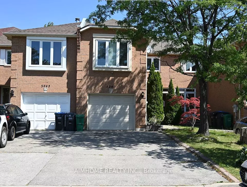 Mississauga, ON L5V 1T3,5241 Cinnamon RD