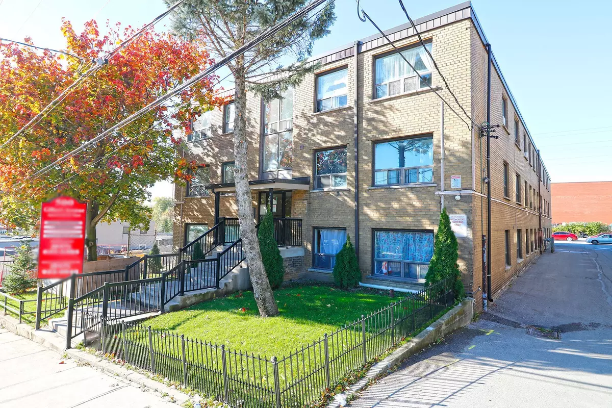 Toronto W03, ON M6E 4X5,500 Gilbert AVE #310