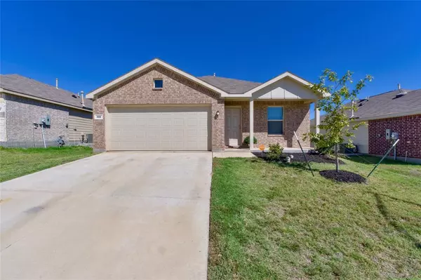 356 Dry Canyon Way, Fort Worth, TX 76052