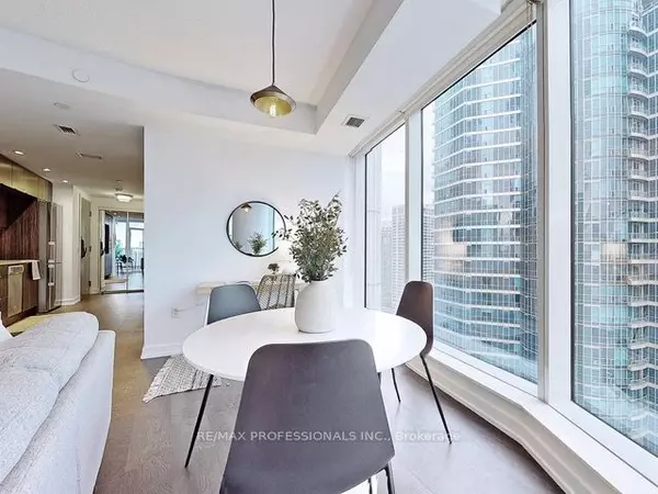 Toronto C01, ON M5J 0E1,10 York ST #2410